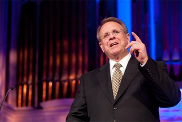 IMB president Tom Elliff.