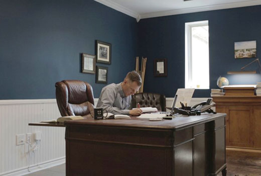 John Powell, pastor of First Baptist Church in Hamlin, Texas, works in his study at the church. (SBTS photo)