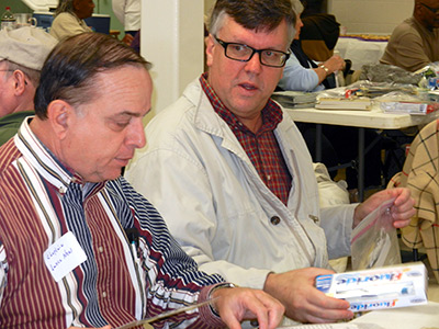 Prisoner packet assembly